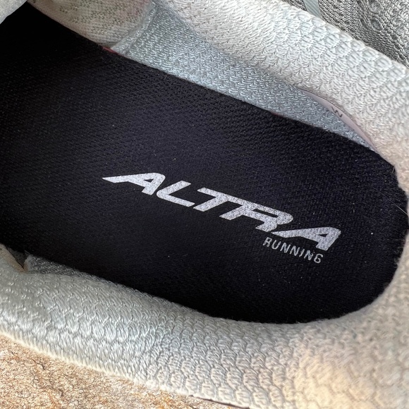 ALTRA Women's Torin 5 Ego Max Wide - Picture 7 of 8